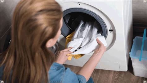 can you put a lululemon belt bag in the washer and dryer